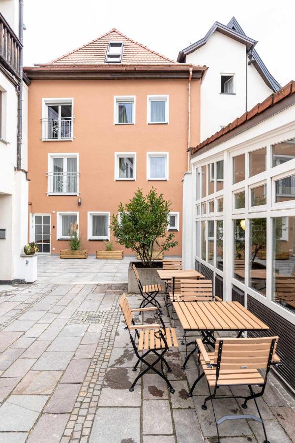 Altstadthotel Bachbraeu เวลไฮม์ อิน โอเบอร์บาเยิร์น ภายนอก รูปภาพ