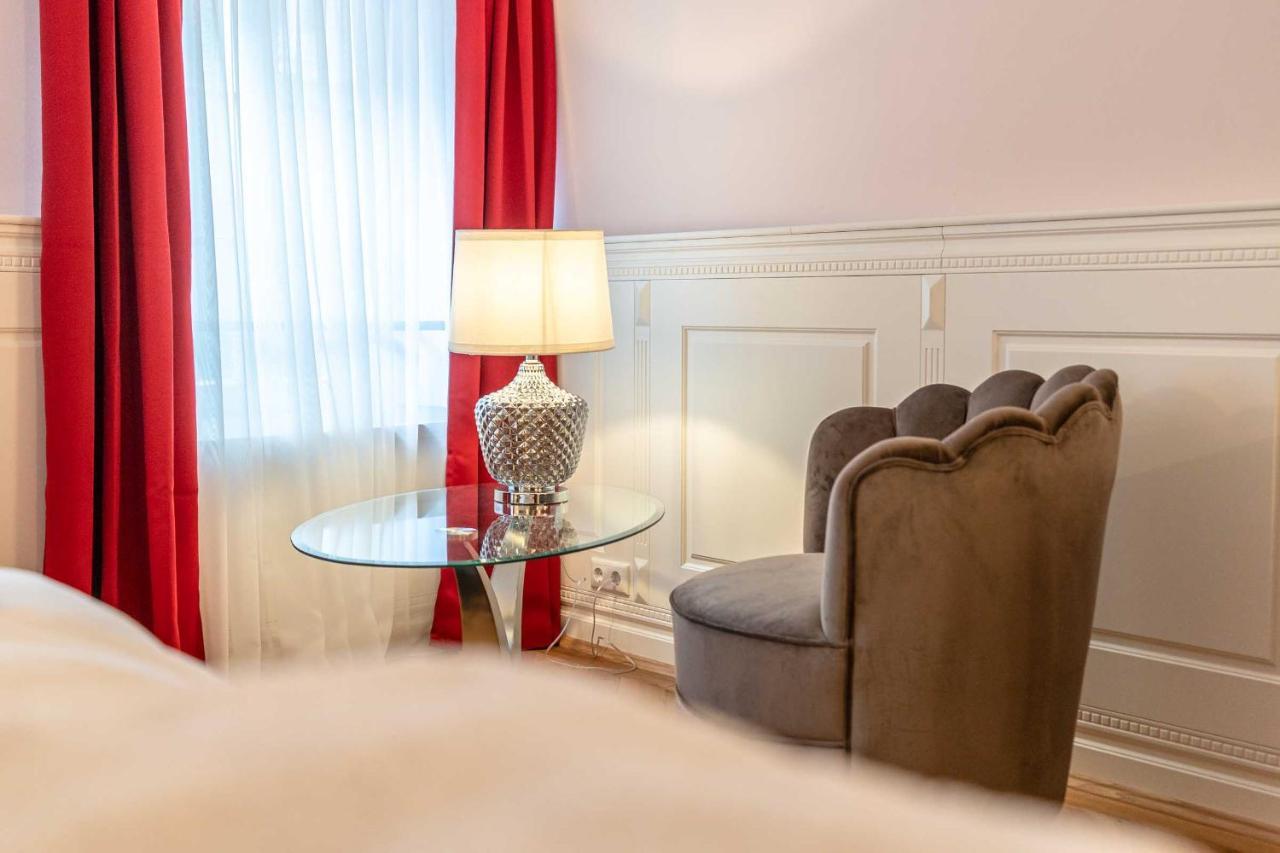 Altstadthotel Bachbraeu เวลไฮม์ อิน โอเบอร์บาเยิร์น ภายนอก รูปภาพ