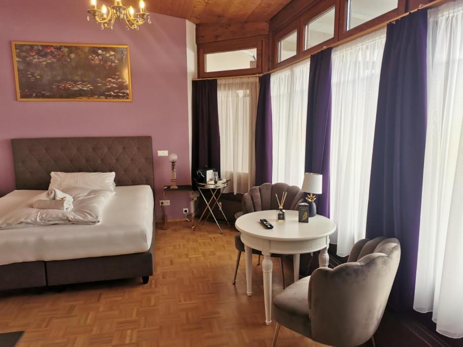 Altstadthotel Bachbraeu เวลไฮม์ อิน โอเบอร์บาเยิร์น ภายนอก รูปภาพ