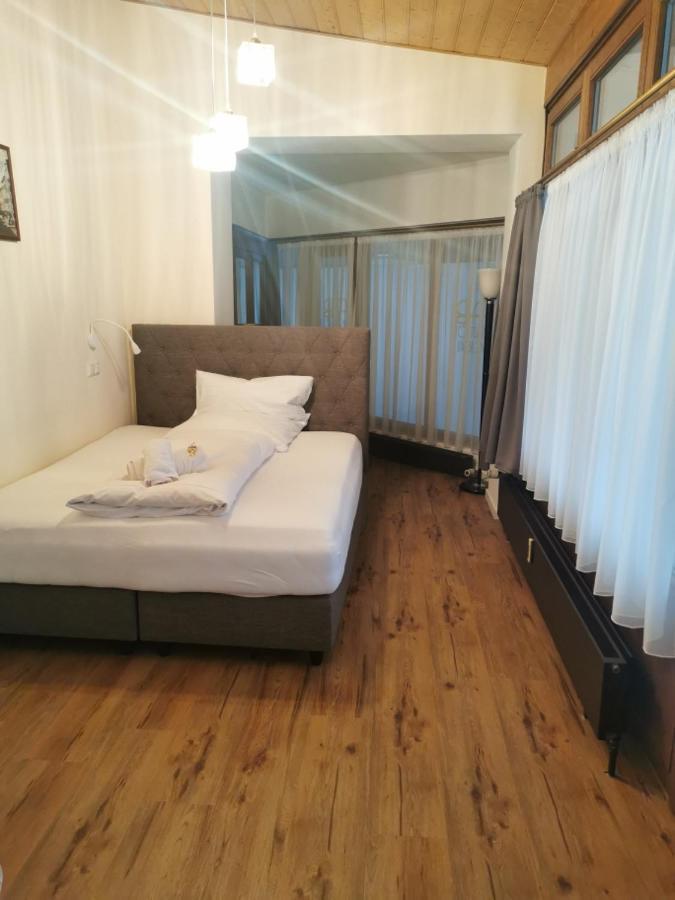 Altstadthotel Bachbraeu เวลไฮม์ อิน โอเบอร์บาเยิร์น ภายนอก รูปภาพ